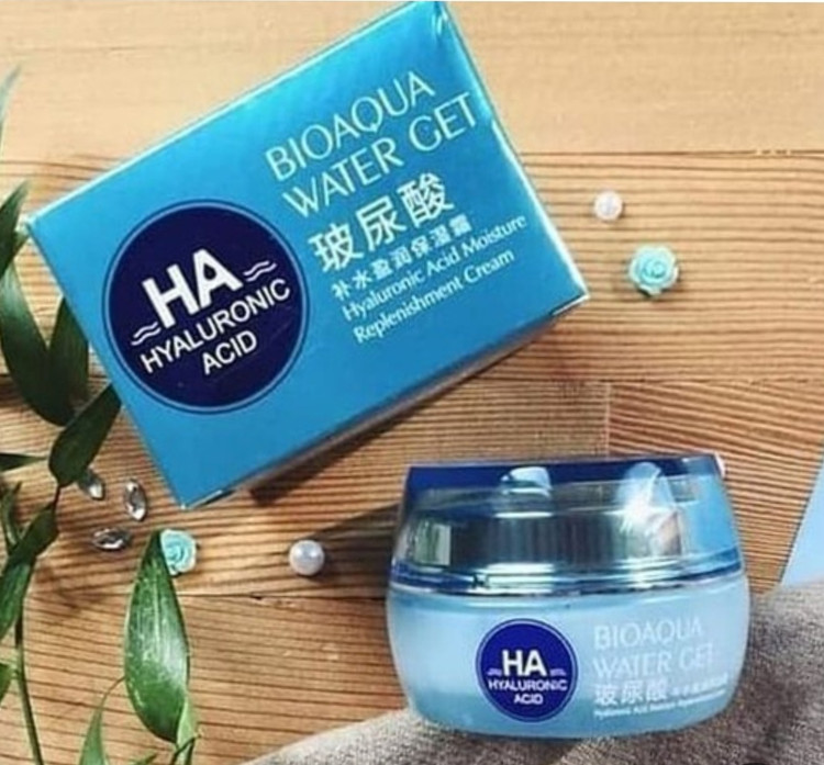 کرم آبرسان کاسه ای هیالونیک اسید AHA